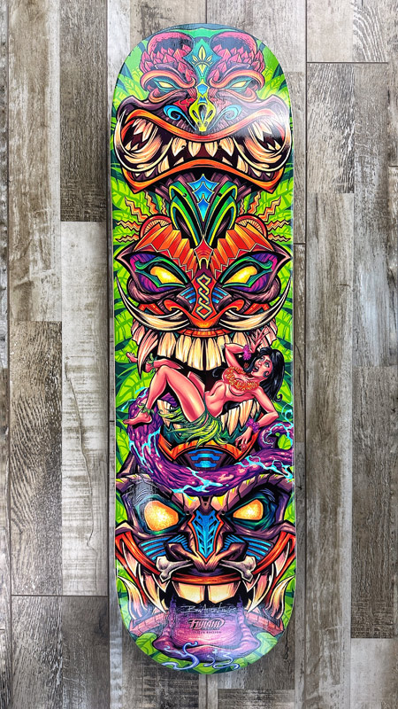 Tiki Totem skateboard illustrati
